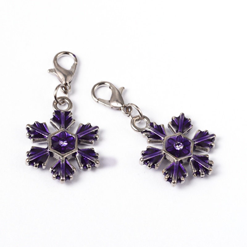 5 x alloy & enamel pendants, Christmas, snowflake, lobster claw clasps, silver tone, mixed colours, approximately 37mm