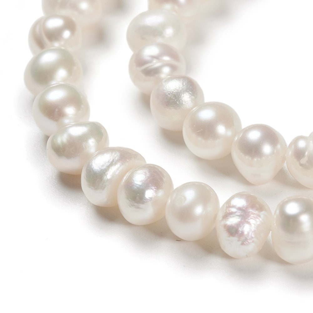 80 x natural freshwater pearl beads, grade AA, potato, seashell colour, 4~5mm, hole: 0.5mm